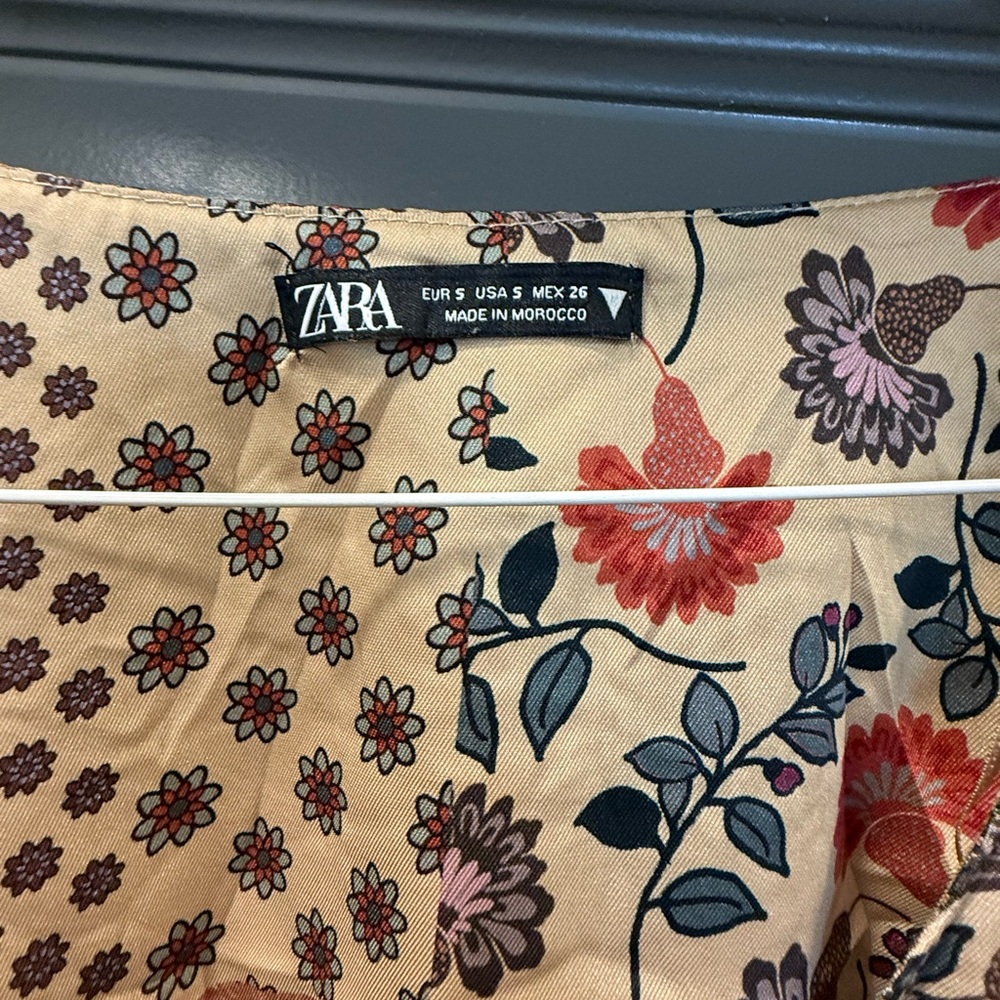 Zara floral skirt romper with Dolman Sleeves - Picture 2 of 5